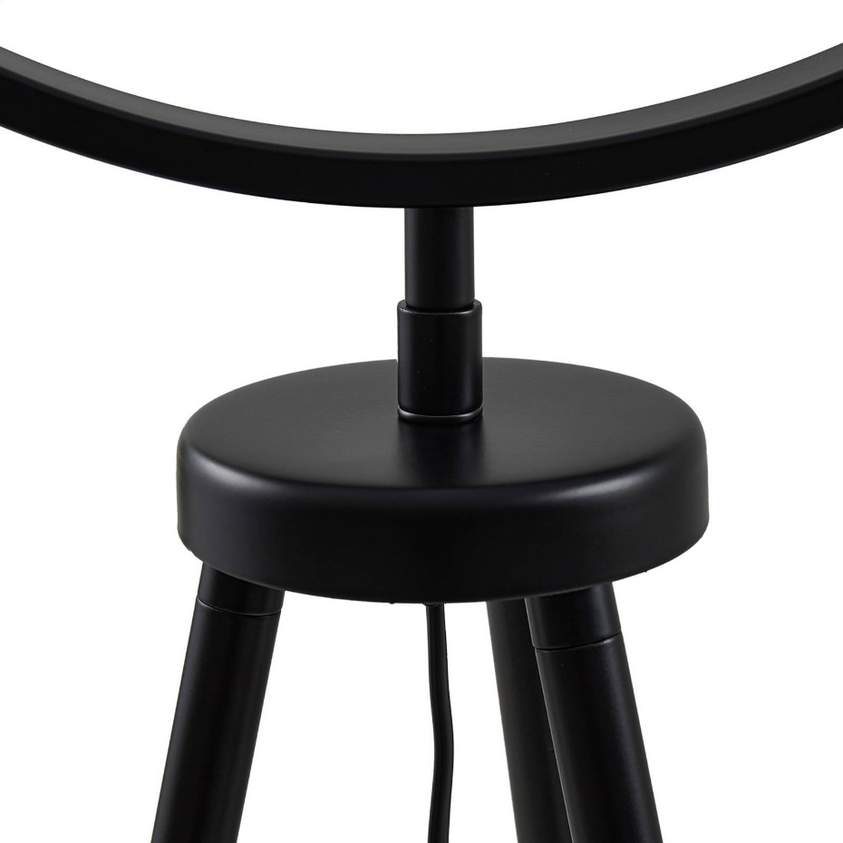 Lampadaire  scandinave, Helva