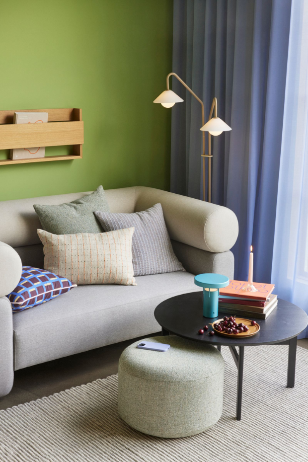 Lampe portable en acrylique et fer BRINGME