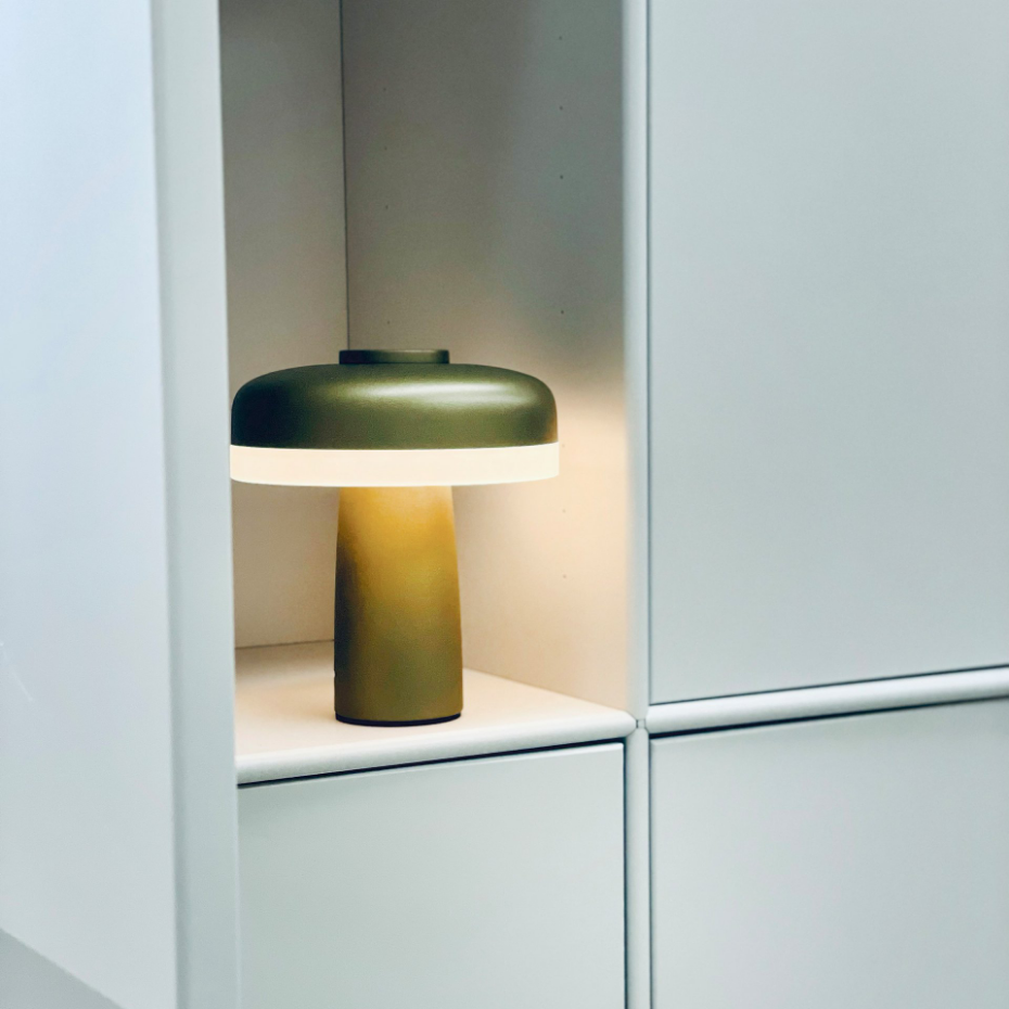 Lampe à poser LED Porter rose