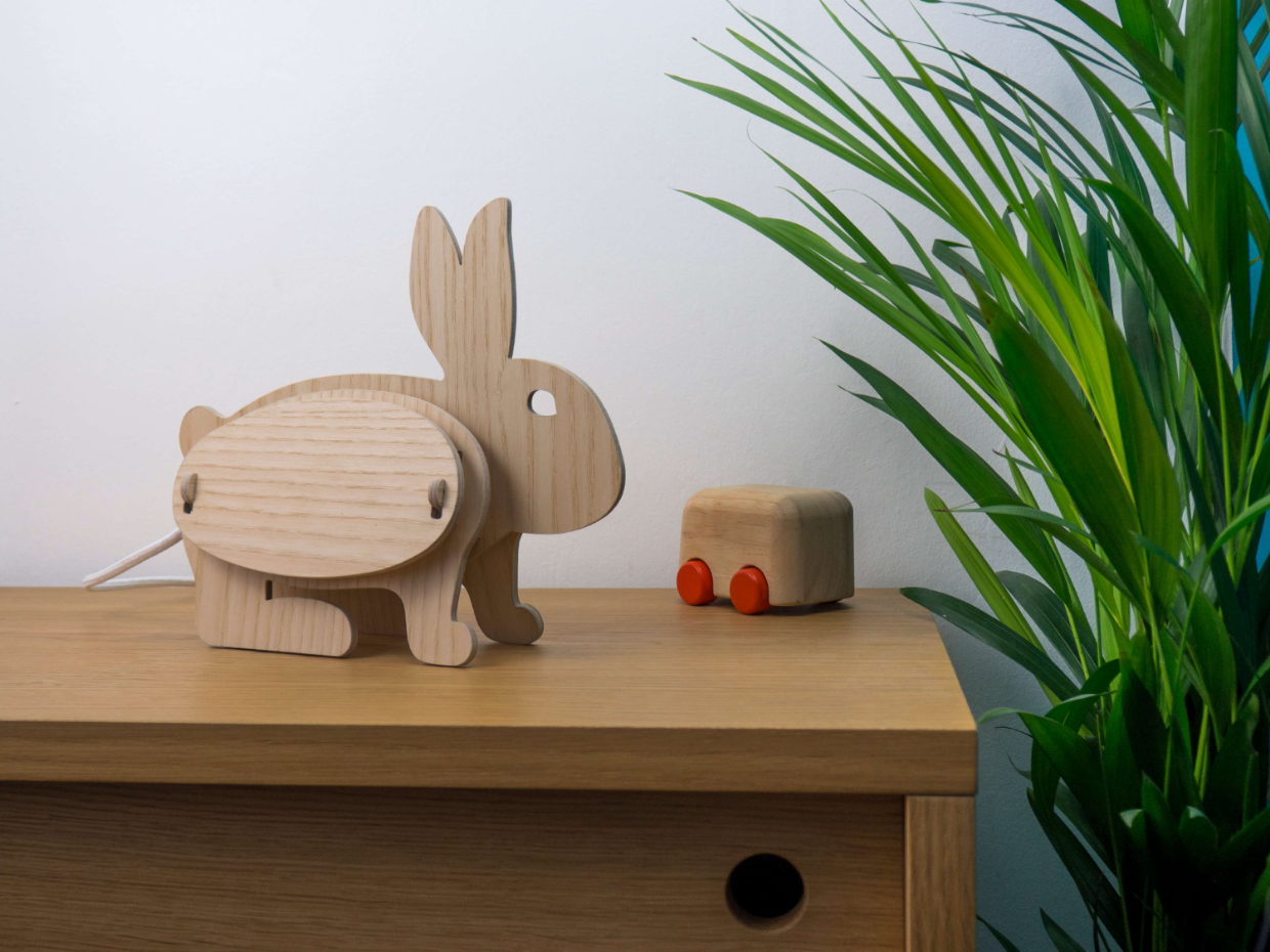 Lampe à poser en frêne Lapin - ZOO