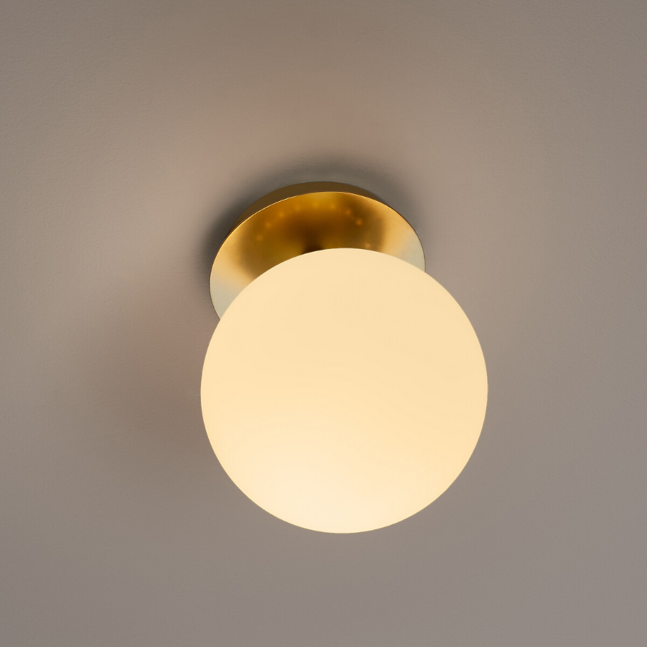Applique ou plafonnier, en laiton et verre opaline, MORICIO