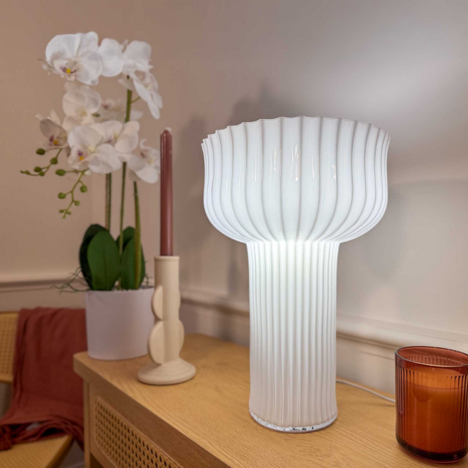 Lampe à poser en verre strié, NEMONE