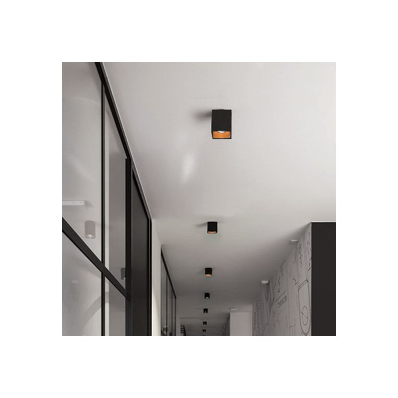 Spot Essentiel Cube Noir Intérieur Cuivré
