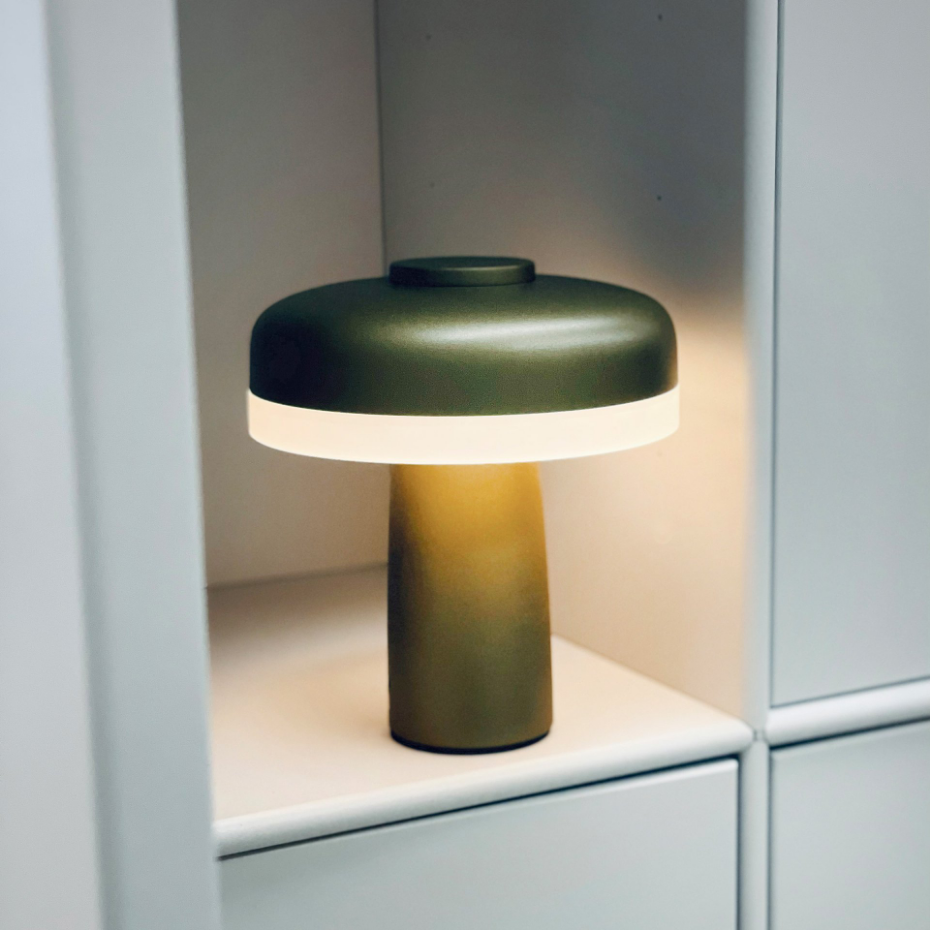 Lampe à poser LED Porter rose
