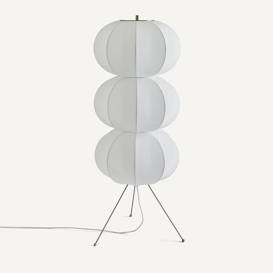 Lampadaire, lampion en maille, Satchi