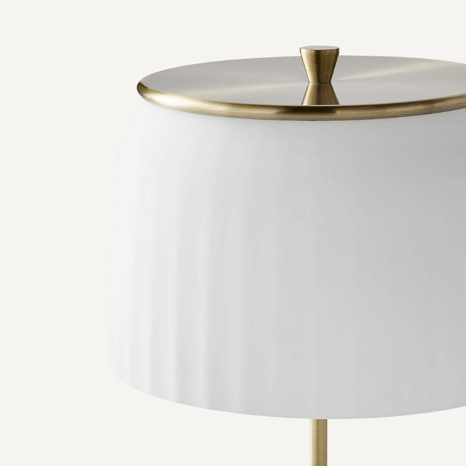 Lampe sur pied opaline Canelé