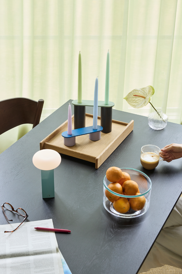 Lampe portable en verre et fer LOW