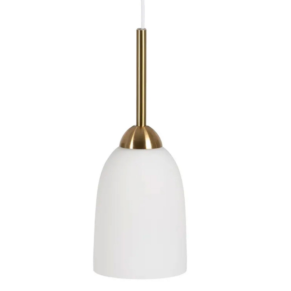 Suspension en métal doré et verre dépoli blanc 14x14x36cm