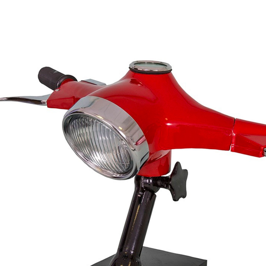 Applique murale rouge phare de moto