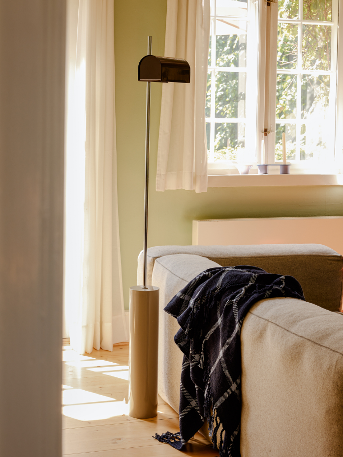 Lampe sur pied en fer et polycarbonate REFLECTOR