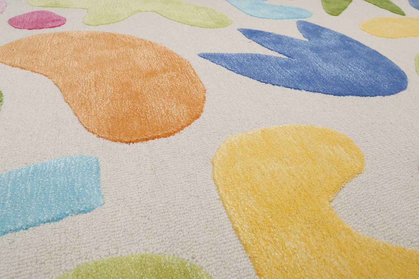 Tapis enfant à poil ras et motifs colorés ,  KIMI