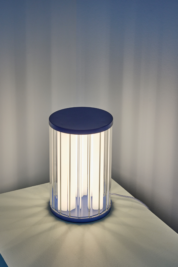 Lampe de table en fer et verre ARU