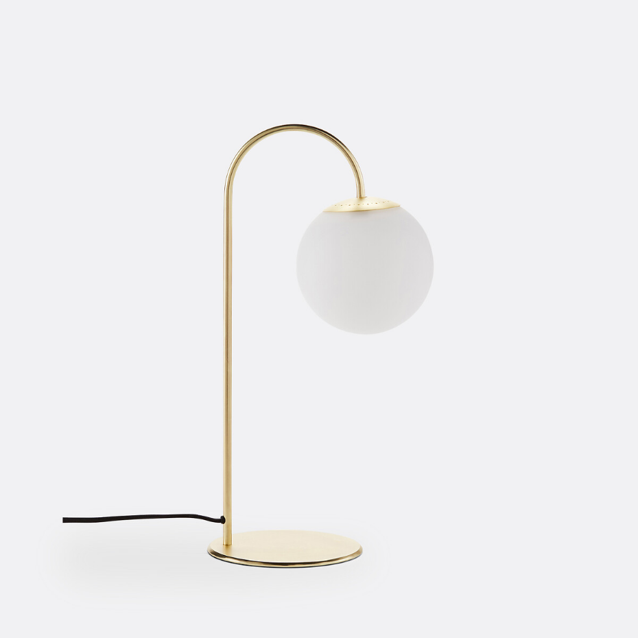 Lampe à poser laiton et verre opaline, Moricio