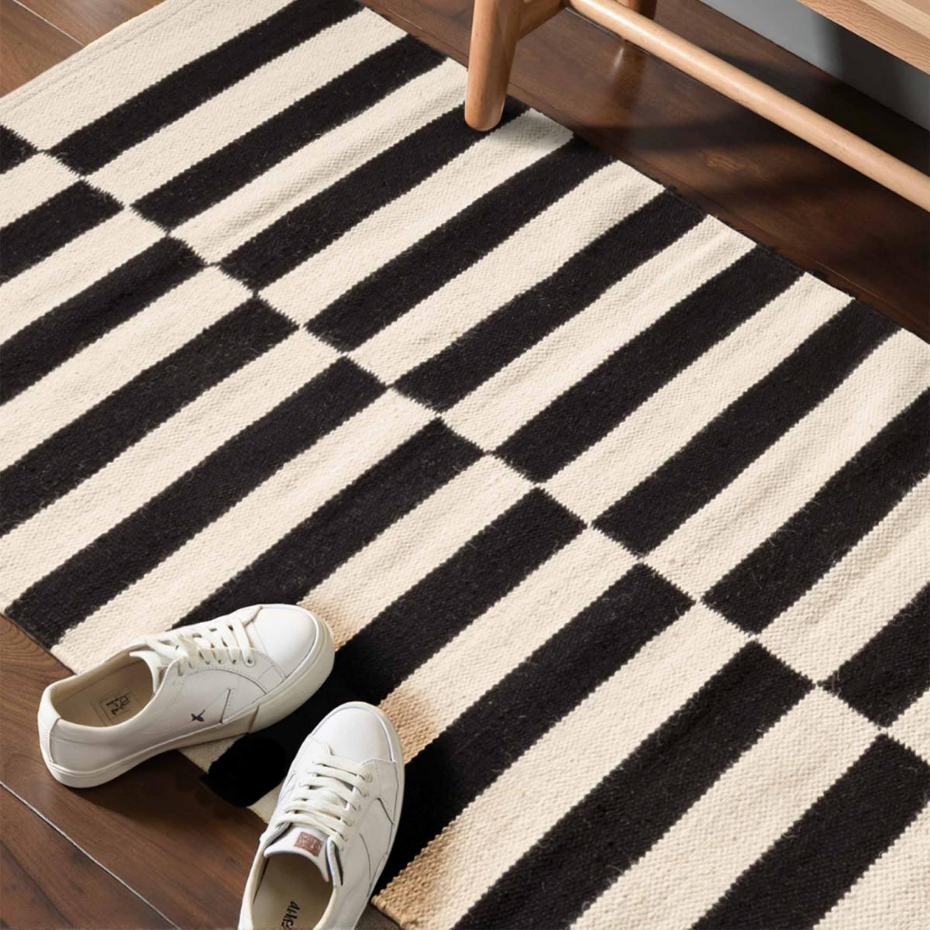 Tapis kilim, motif géométrique, tissé main, DONNA chic authentique