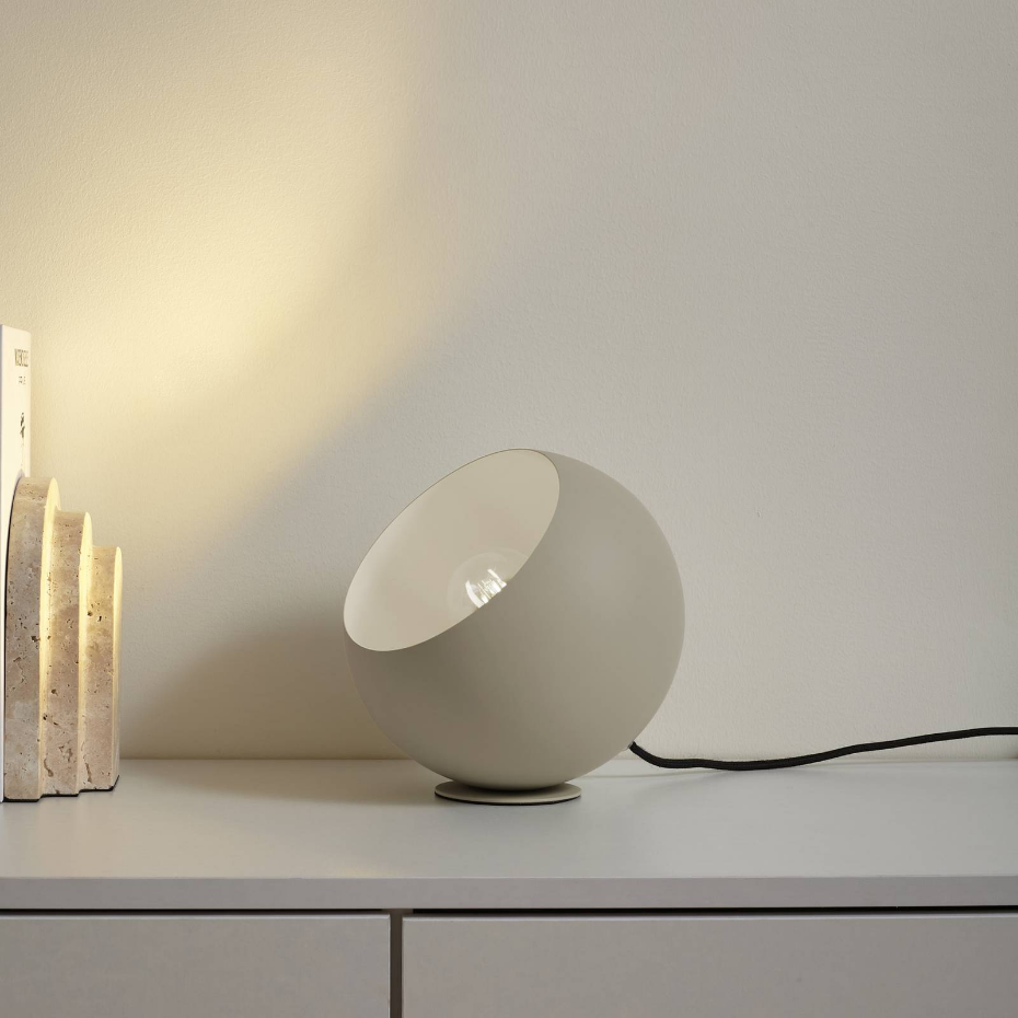 Lampe à poser en métal moderne, Somolia