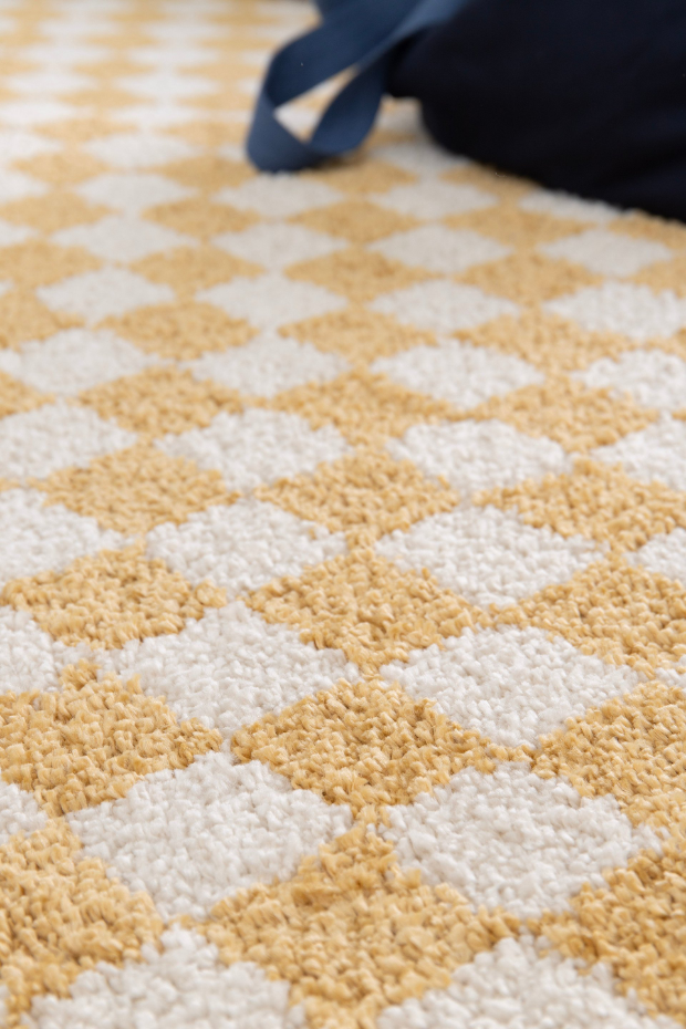 Tapis damier poils longs doux et volumineux CHECKERS