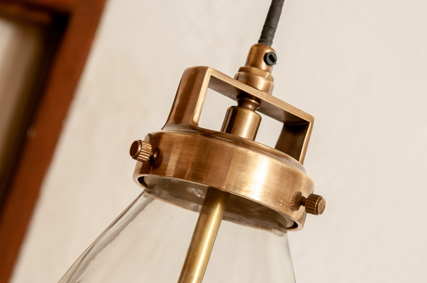 Suspension en verre et laiton BELNO