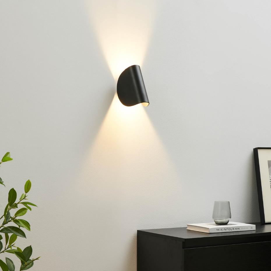 Applique noire avec LED orientable - NOTTE