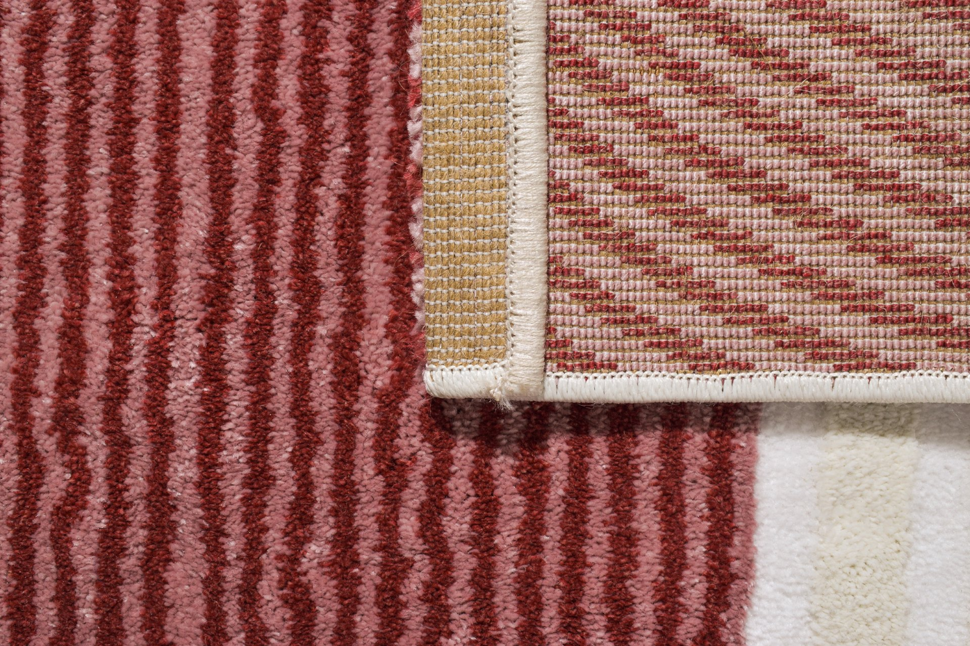 Tapis de salon motifs abstraits MEMPHIS