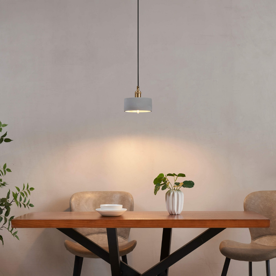 Petite suspension en béton brut - LIKO