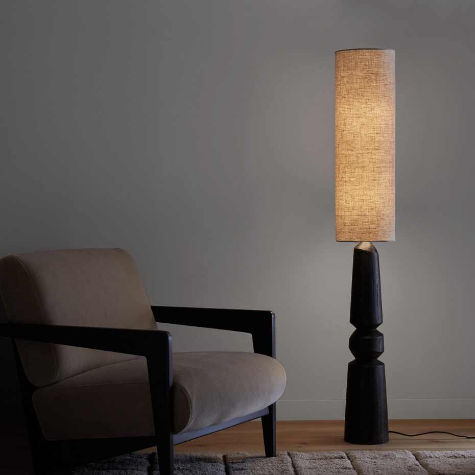 Lampadaire en manguier et lin, Totemy