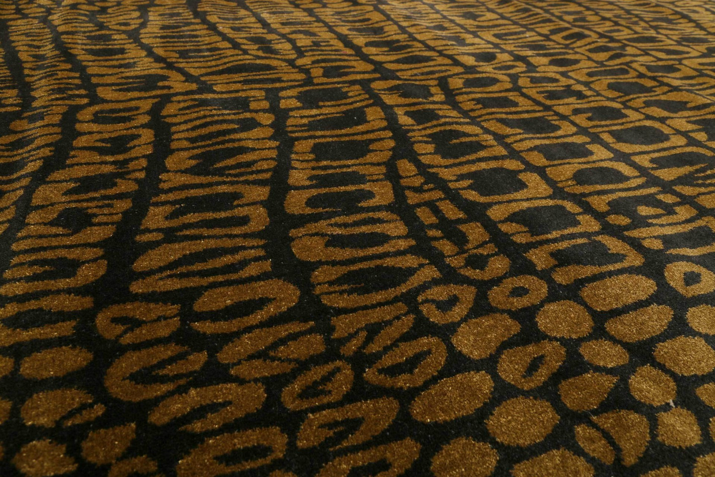 Tapis velours ras motif croco ,  CROCO