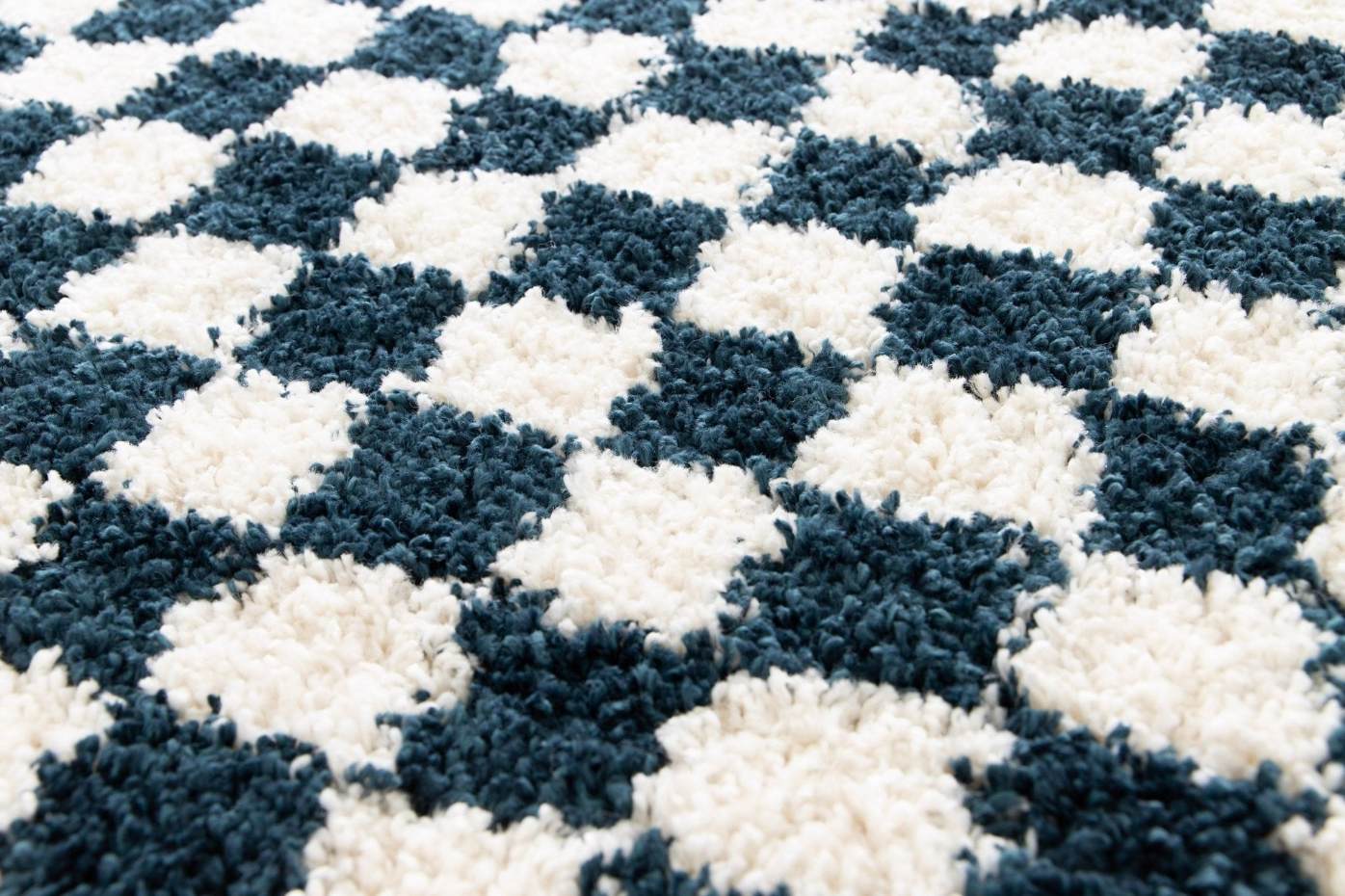 Tapis damier poils longs doux et volumineux CHECKERS