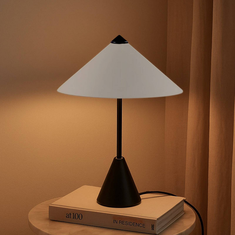 Lampe à poser en métal moderne, Norvik