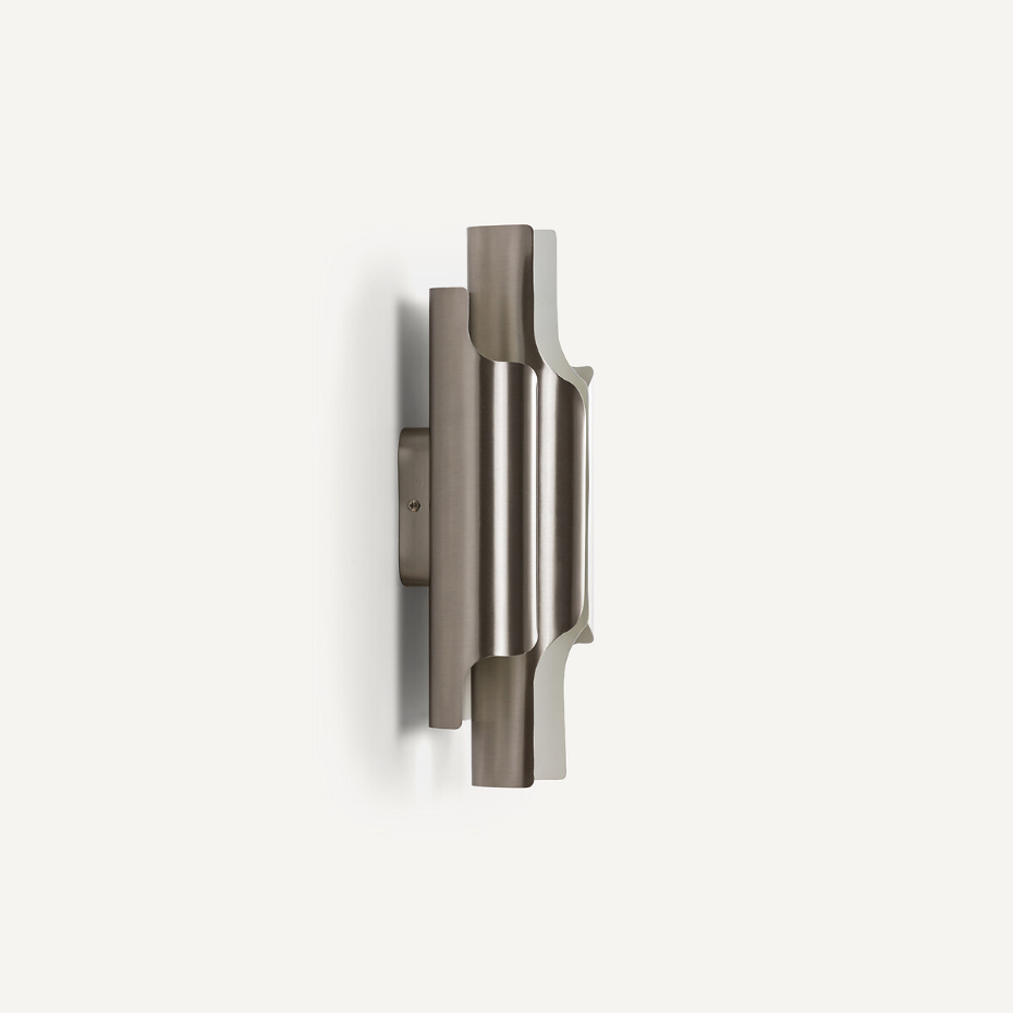 Applique métal fer, nickel satiné, Henrio