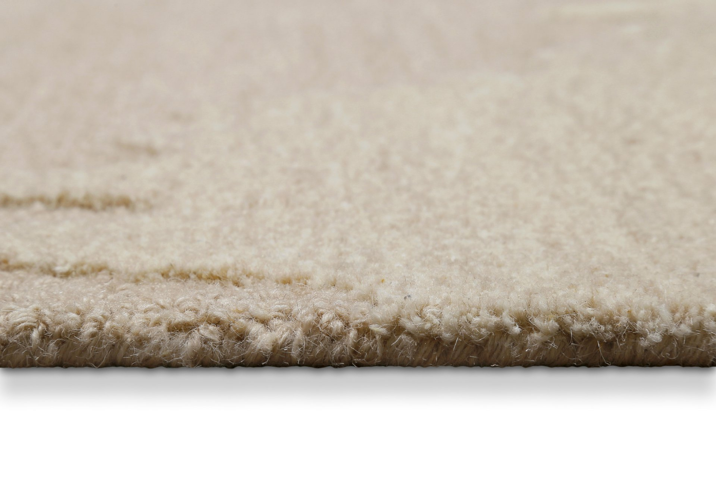 Tapis design en laine tufté main ,  CARLO