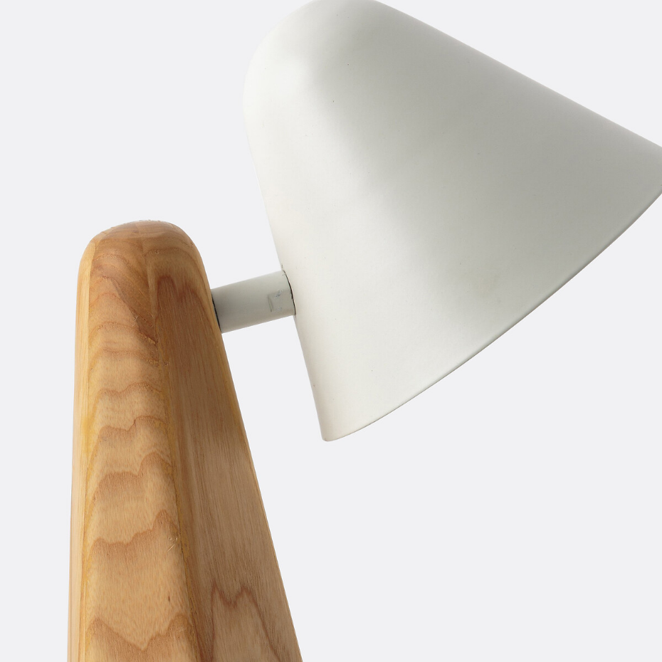 Lampe à poser frêne et métal fer, Cotapi