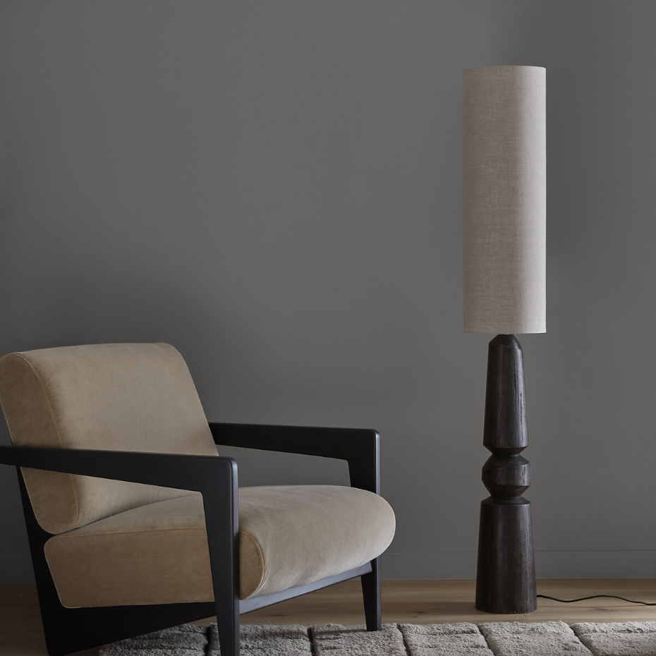 Lampadaire en manguier et lin, Totemy