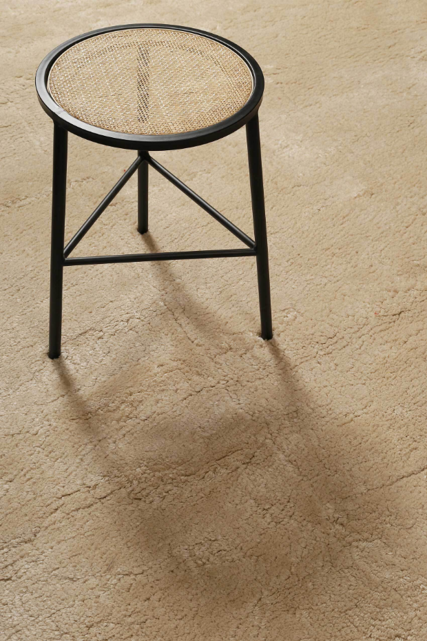 Tapis à poils longs avec de légères rayures ,  Lulu