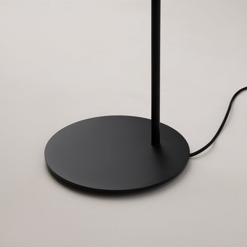Lampadaire design noir - abat jour plié, interrupteur LENORE