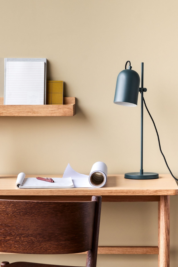 Lampe de table en fer PIPE
