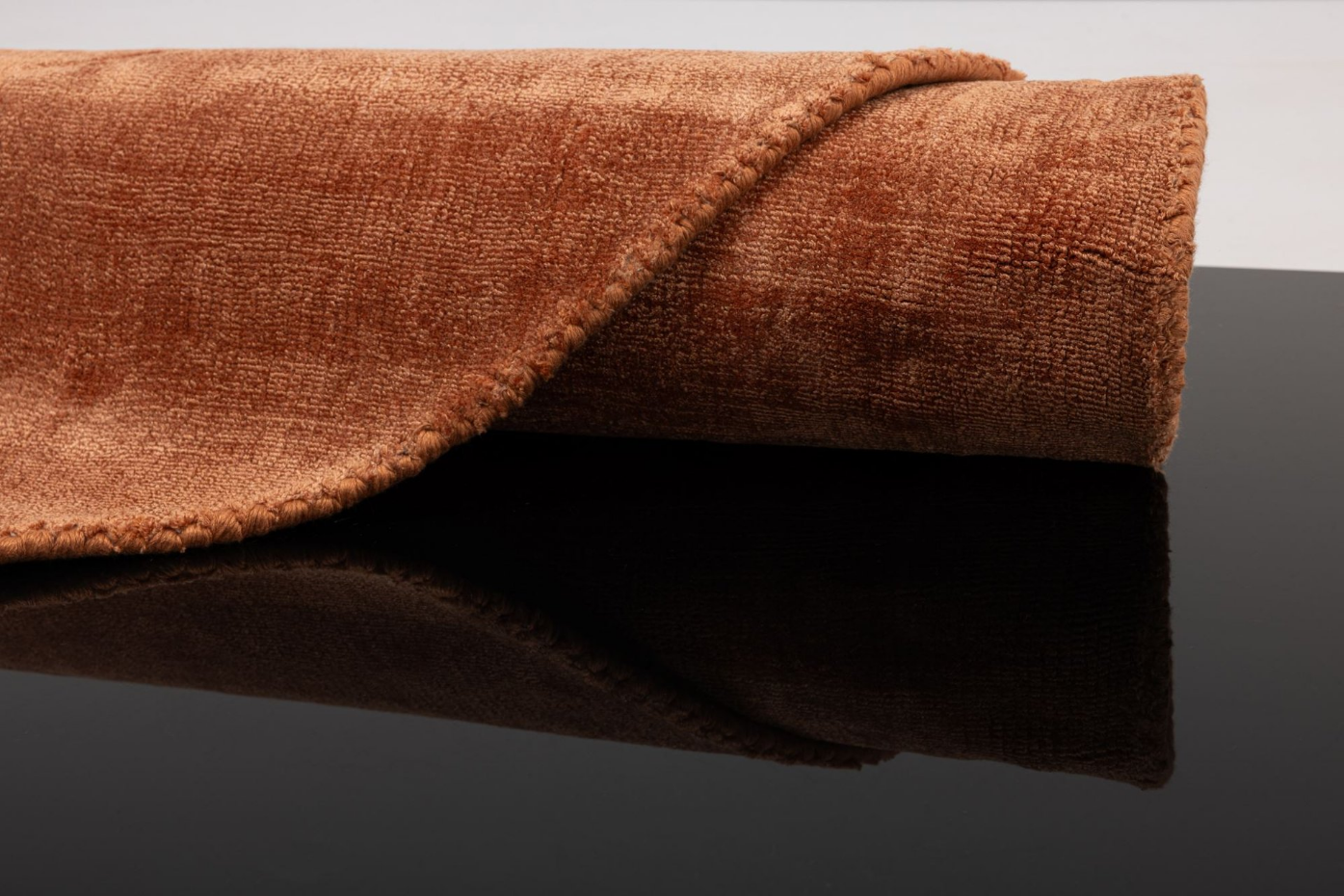 Tapis en viscose brillant tissé main - Star