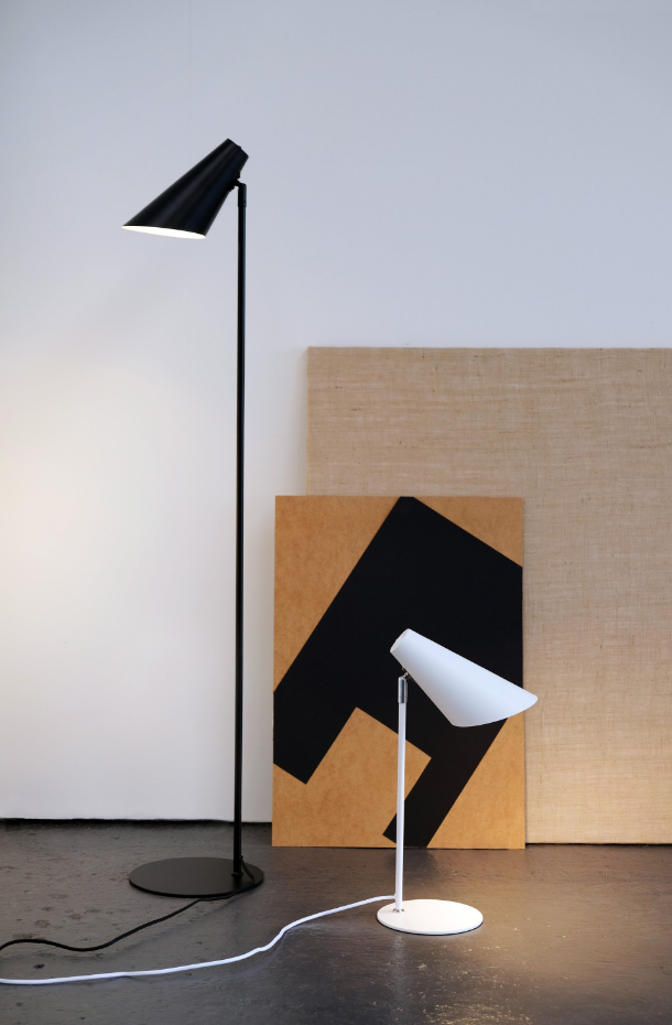 Lampe à poser en métal Cale