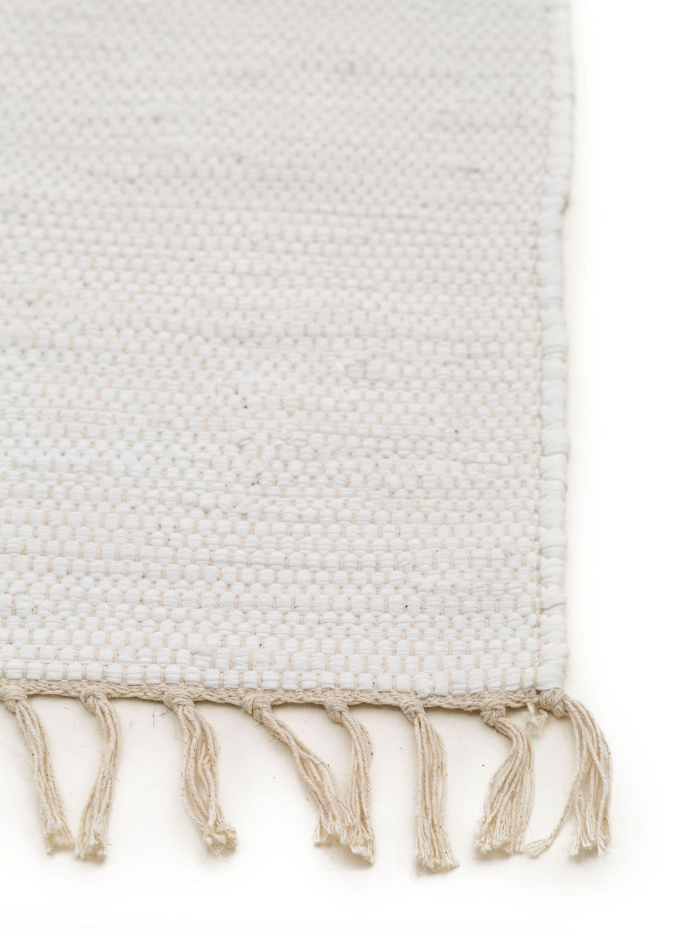 Tapis fabriqué à partir de matériaux recyclés tissé main TOM
