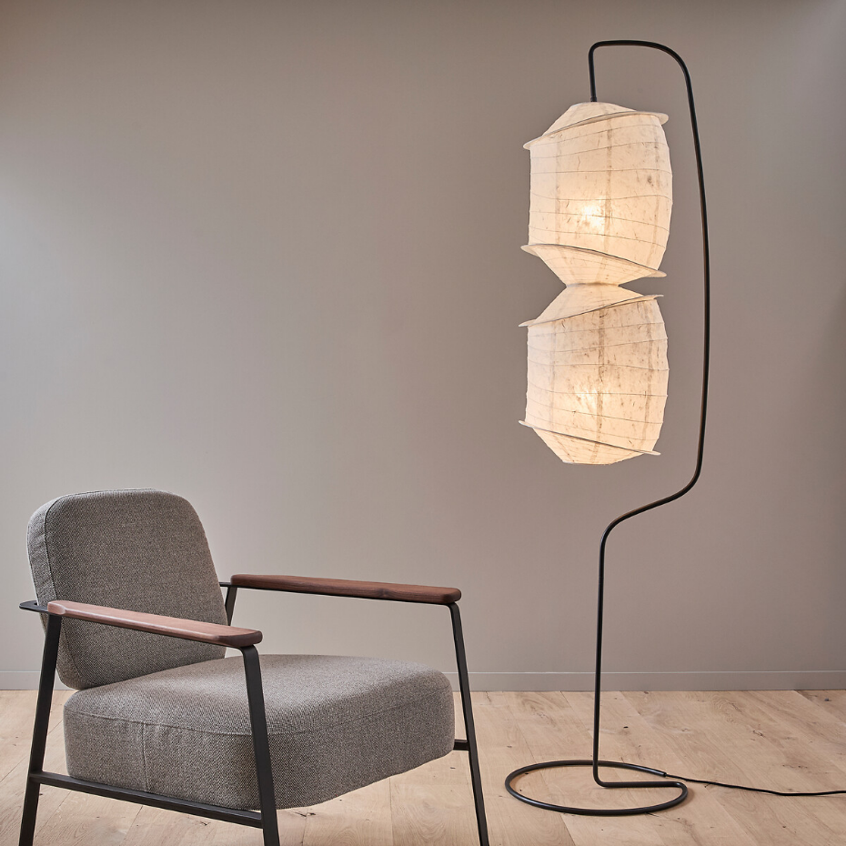 Lampadaire en papier texturé et métal fer, NASSAH