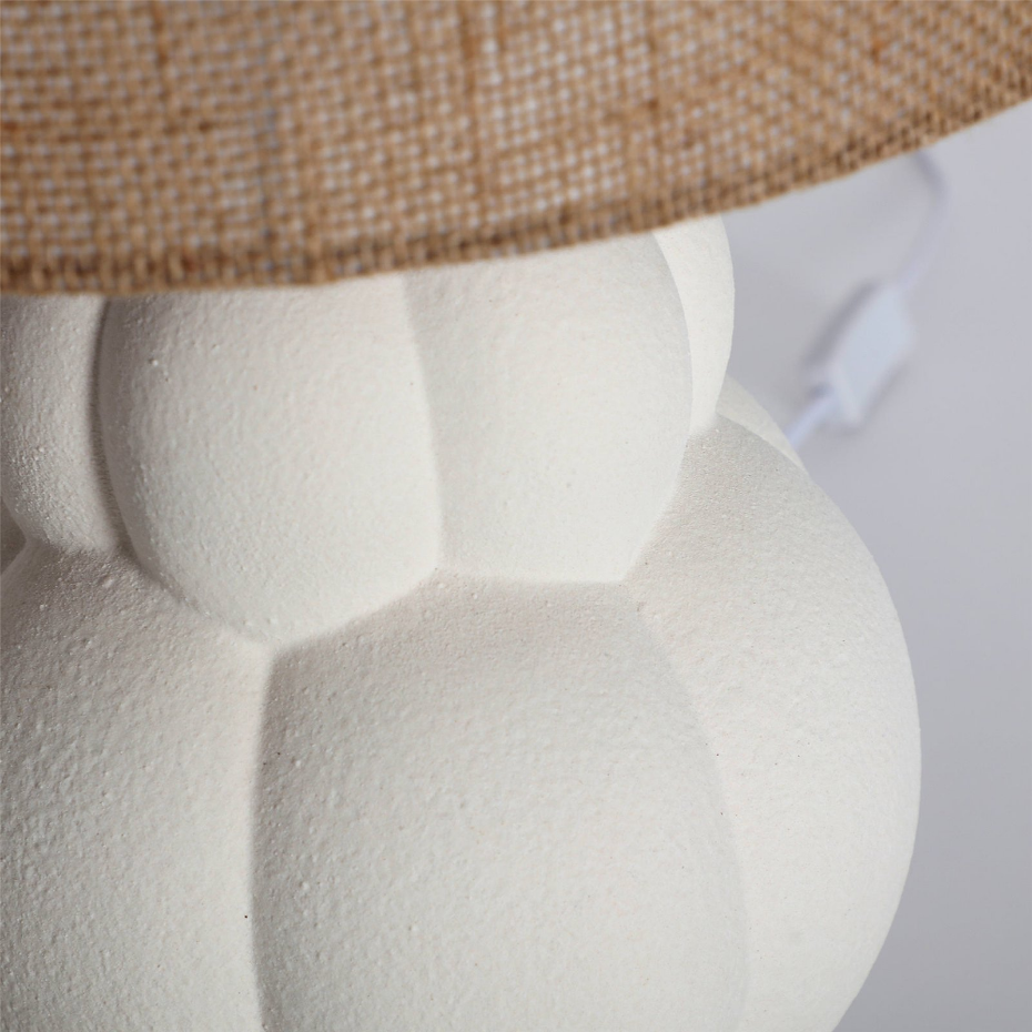 Lampe de table contemporaine en céramique et polyester