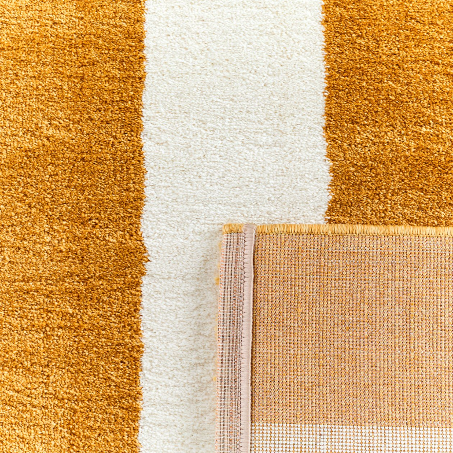 Tapis bicolore à rayures GROOVY