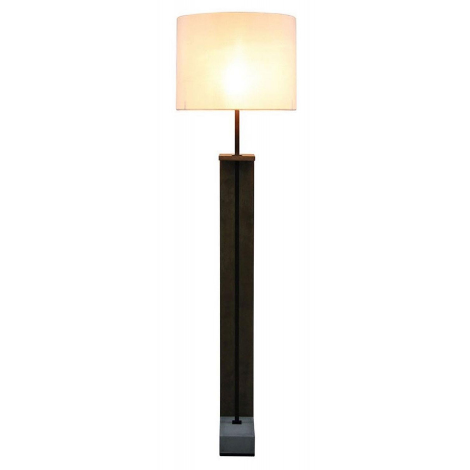 Lampadaire bois et béton - CHIC