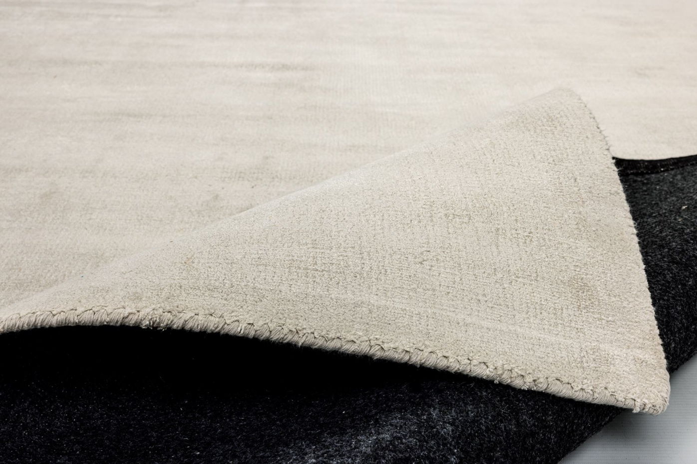 Tapis en viscose brillant tissé main - Star