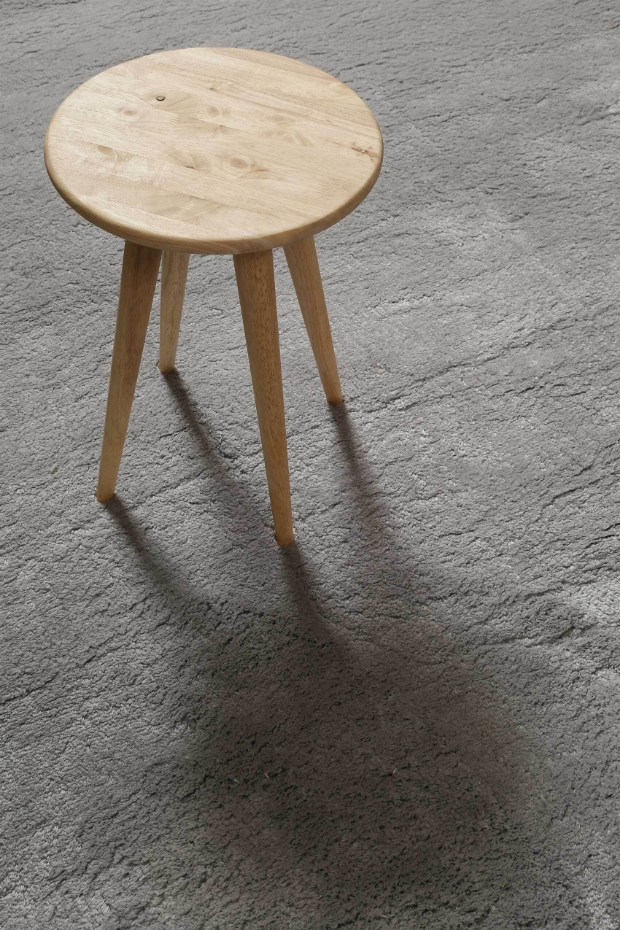 Tapis à poils longs avec de légères rayures ,  Lulu