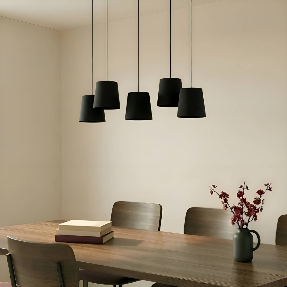 Suspension en textile moderne, Thamila