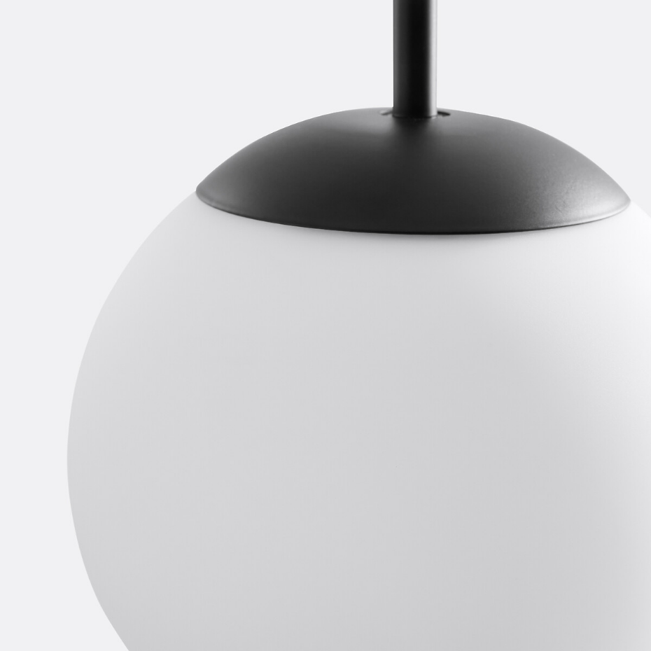 Suspension grappe métal fer et opaline, Theide
