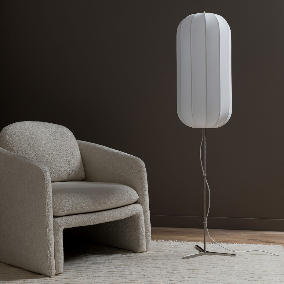 Lampadaire, lampion en maille, Satchi