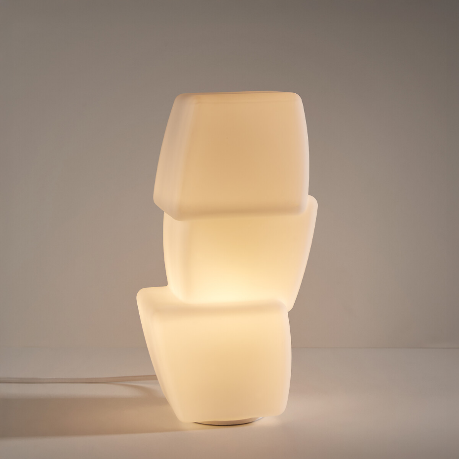 Lampe à poser en verre opaline, ETERA