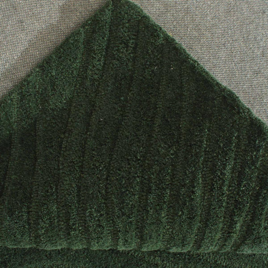 Tapis salon VYTA fait à la main en Laine, motif design ton sur ton