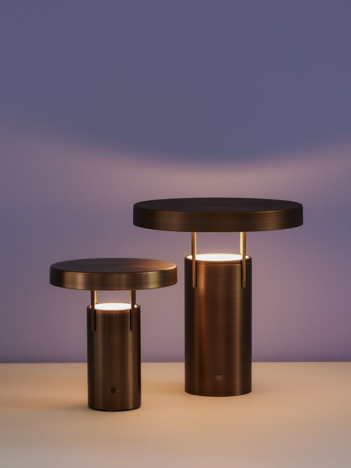 Lampe portable en acrylique et fer BRINGME